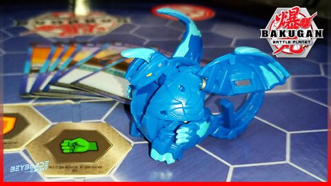 Abrindo arena de BAKUGAN BATTLE PLANET