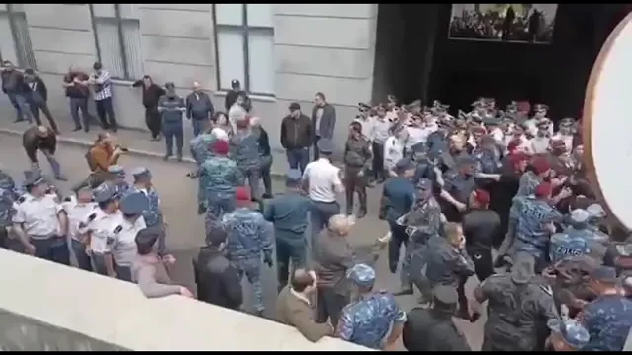 The H**t For Politicians Has Begun