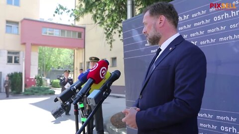 Mario Banožić o prijemu ratnih zapovjednika na kninskoj tvrđavi i remontu kanadera