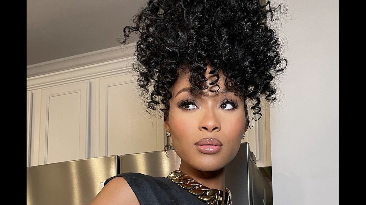 Pretty Vee Full Live 8-18-24…Addresses A Commenter’s Question #prettyvee