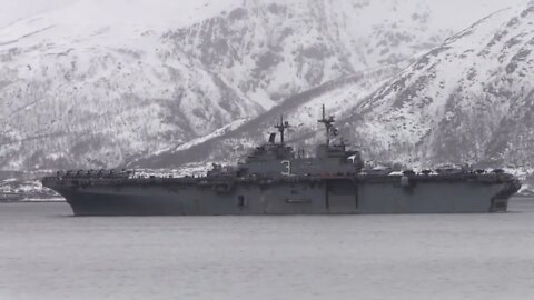 USA AIRCRAFT CARRIER ARRIVES TO NORWAY!