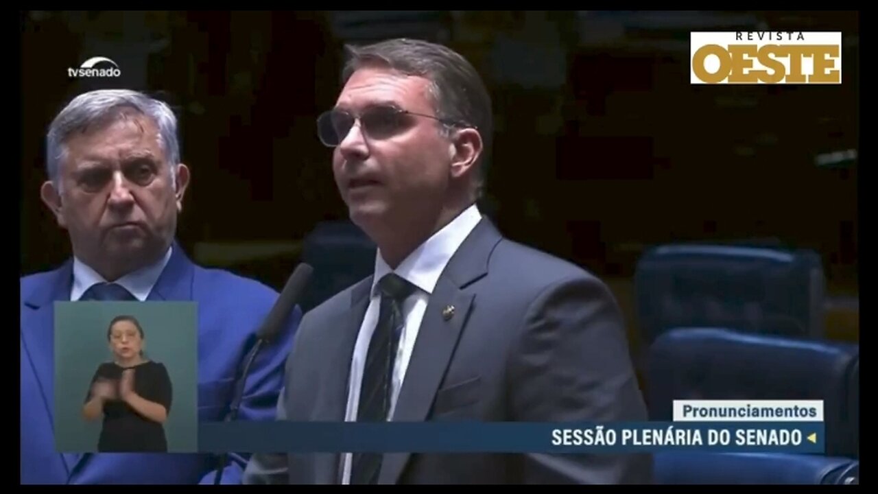 O senador Flávio Bolsonaro (PL-RJ) criticou as investigações da Polícia Federal sobre a suposta trama de golpe de Estado