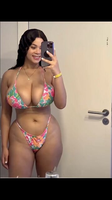 Audrey-outstanding bikini body