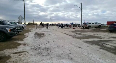 **Major standoff** at Coutts border protest freedom convoy