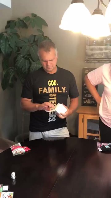 Parents find out they're going to be grandparents