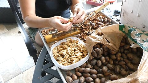 COLD FEET & CRACKING NUTS