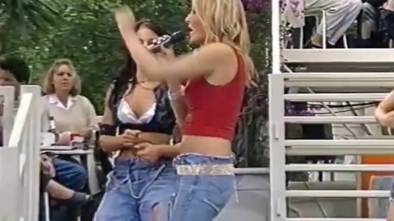 Sarah Connor - Let's Get Back to Bed Boy (Live 2001)