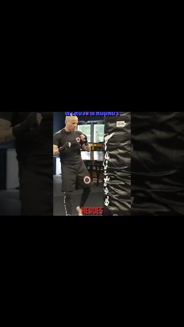 Heroes Training Center | Kickboxing "How To Double Up" Hook & Uppercut & Cross & Round 1 | #Shorts