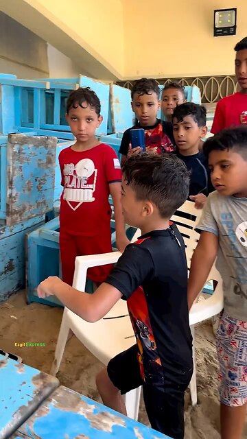 Bro signed the entire team from wish💀‼️