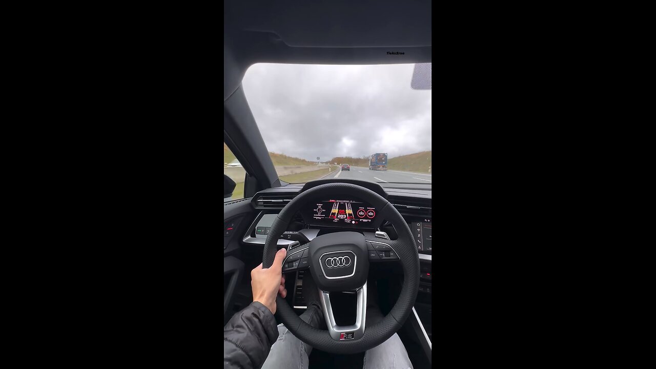 300+ in Audì