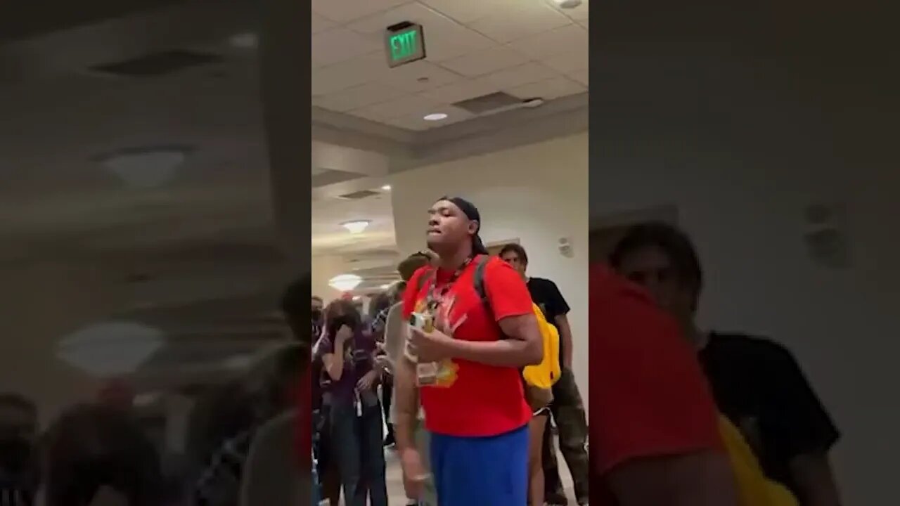 Violent College Mob Screams F*CK TPUSA At UNM