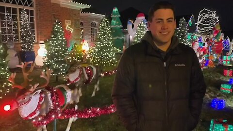 Michigan teen decorates 3 homes for Christmas every year to bring joy to others