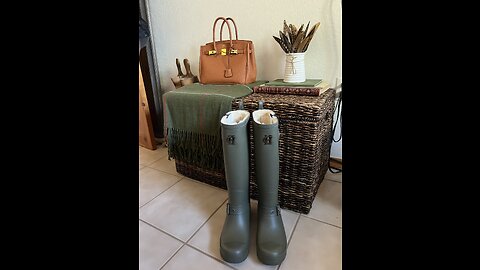 UNBOXING | Holland Cooper Sherpa Lined Regency Wellingtons