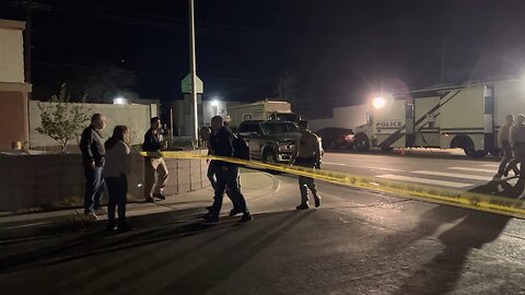 Robbery suspect causes swat team stand off, father assaults news media reporter ￼