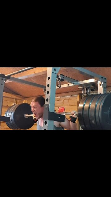EASY 170 KGS PAUSED SQUAT. NEW PR!