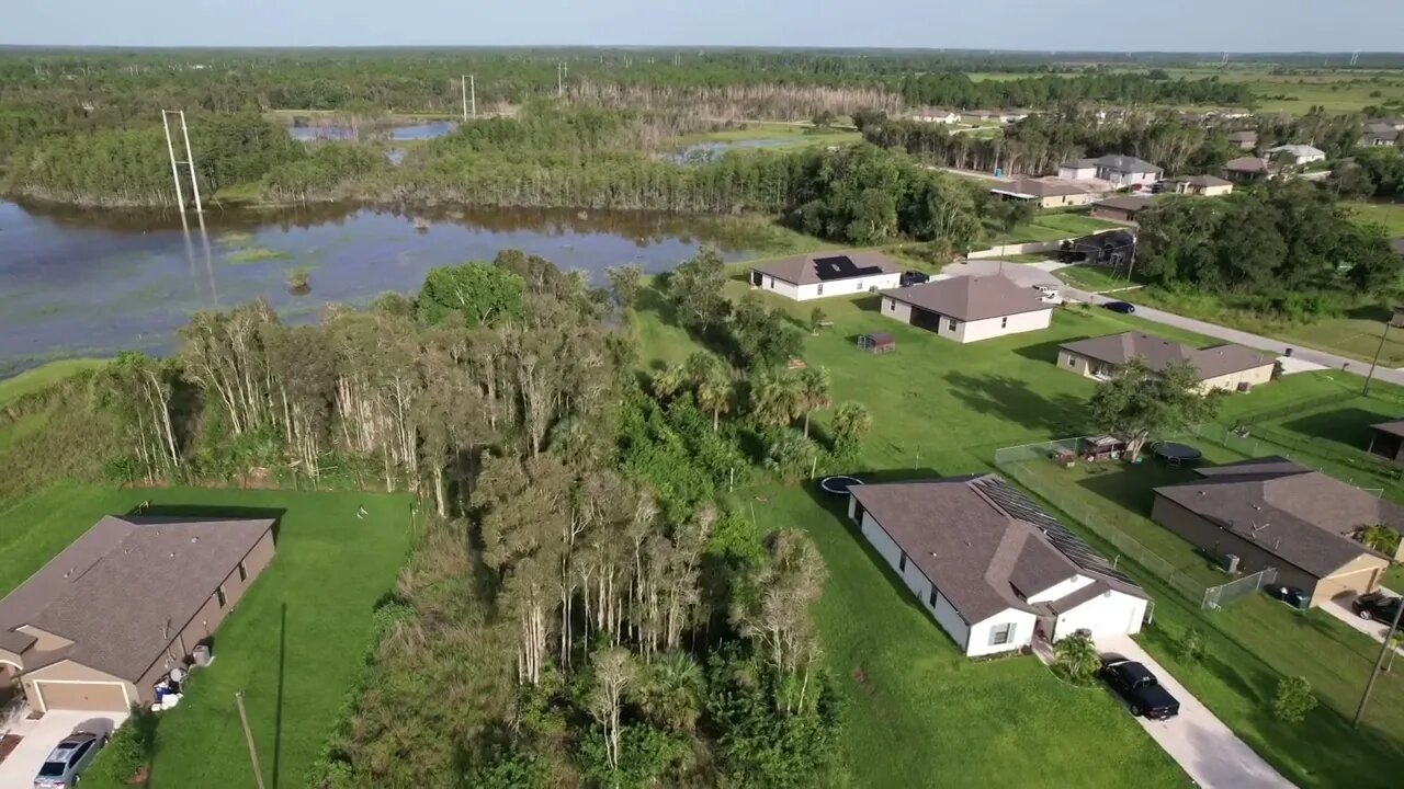 On of the nicest lots for sale in mirror lakes