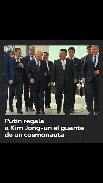 Putin regala a Kim Jong-un el guante de un traje espacial usado en órbita