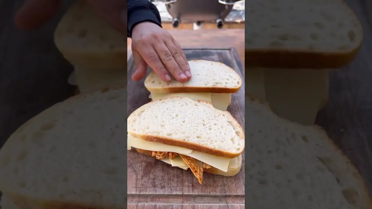 Buffalo chicken melt