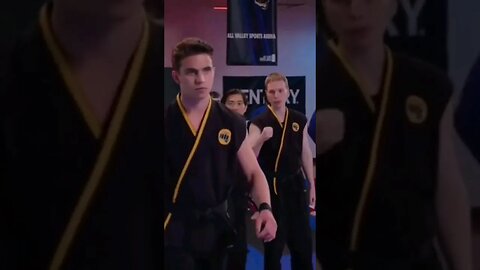 POR ESSE MOTIVO ROBBY KEENE PERDEU PARA O Falcão na 4ª Temporada de cobra kai?