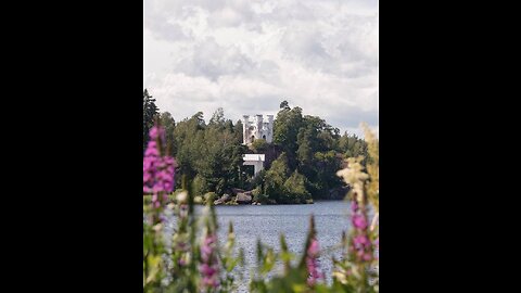 Parque Monrepos em Vyborg, região de Leningrado , Парк Монрепо в Выборге Ленинградской области.