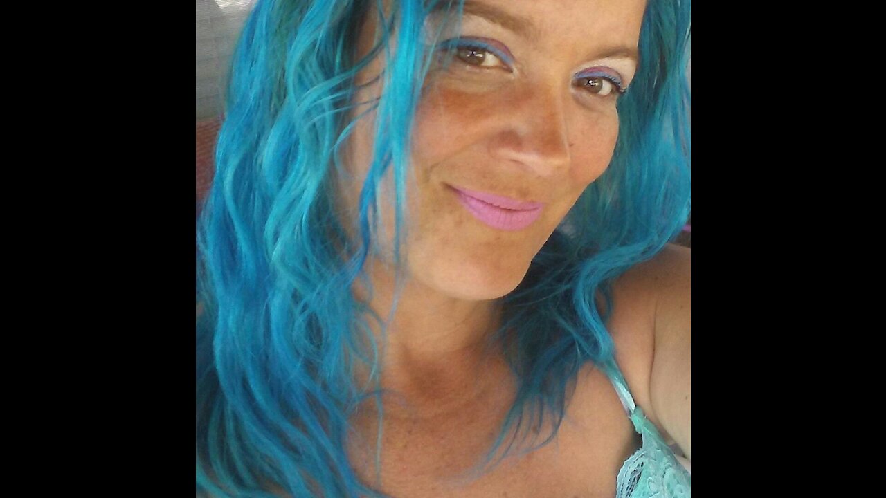 Episode 188: She Successfully Treated Her 3 Different Cancers With Cannabis Oil