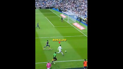 Ronaldo creative & smart passes # short vedio #