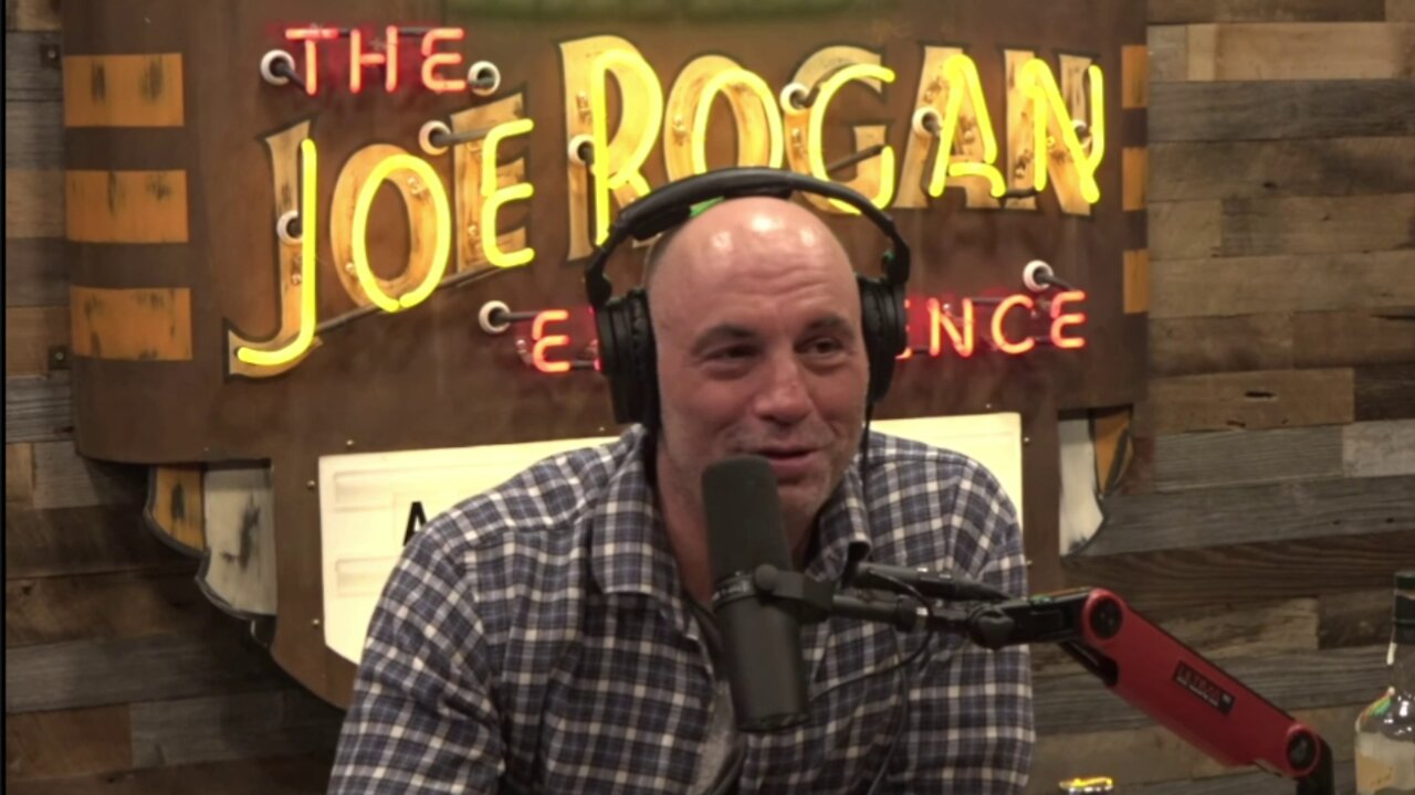 Joe Rogan on CNN vs Independent Sources (and Jamie)