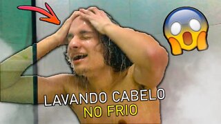 ASSUSTADOR !😱🥶 LAVANDO O CABELO ONDULADO NO FRIO