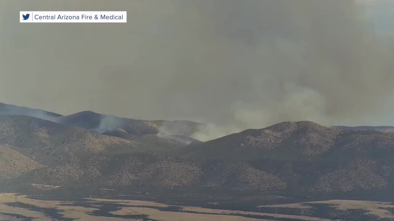 White Horse Ranch community told to evacuate amid Grapevine Fire