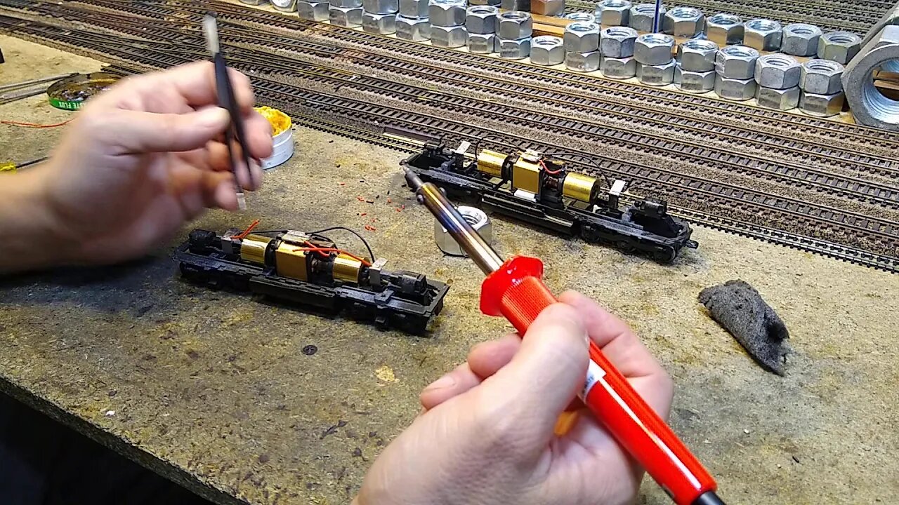 Athearn SD45 GP35 rebuild part 19 final wiring install drive shafts