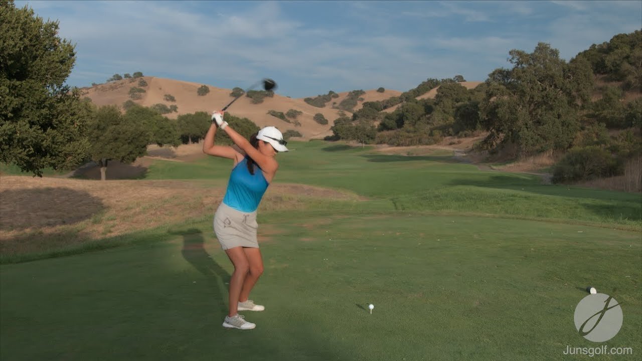 DISTANCE & ACCURACY: Can you have both? - Jun's Golf