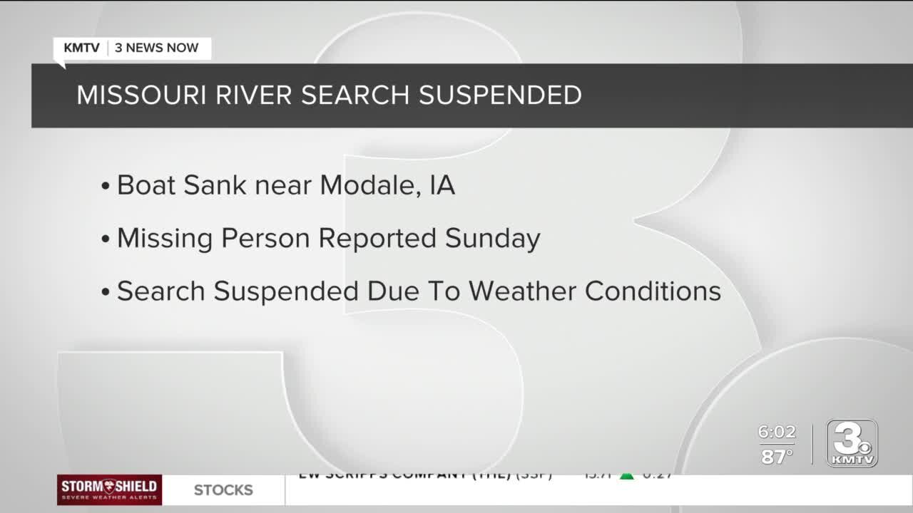 Woman still missing after boat sank Sunday on Missouri River