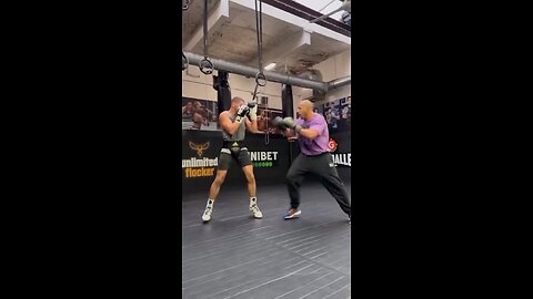 UFC Fighter Ciryl Gane Hard Spars a UNDEFEATED Pro Boxer!