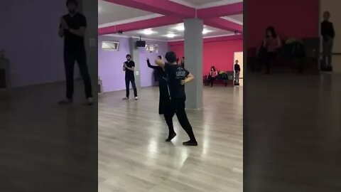 Прекрасная Девушка танцует Чеченскую Лезгинку 2022