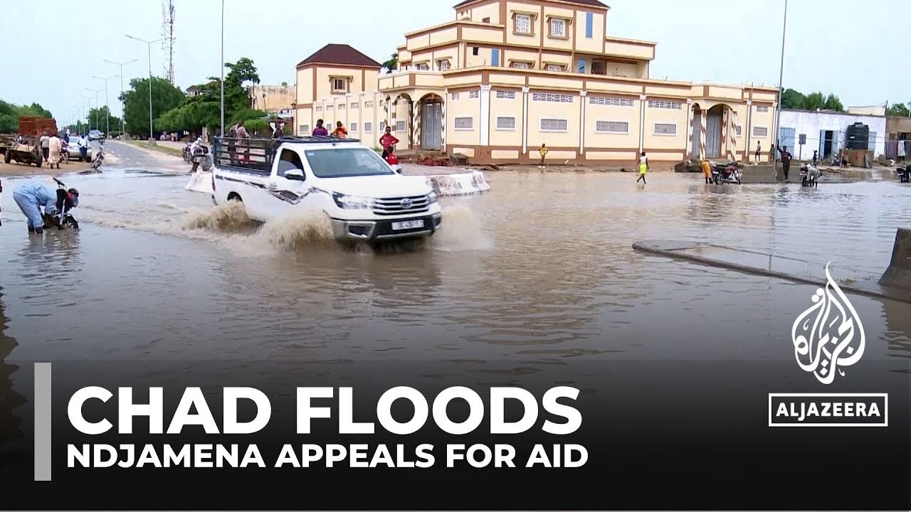 Chad floods: Heavy rains force Ndjamena residents to flee homes