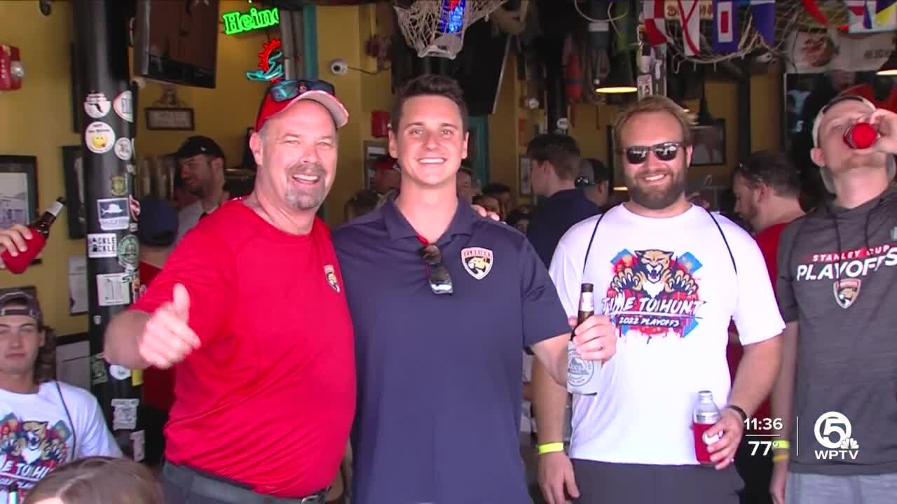 Florida Panthers host bar crawl in Delray Beach