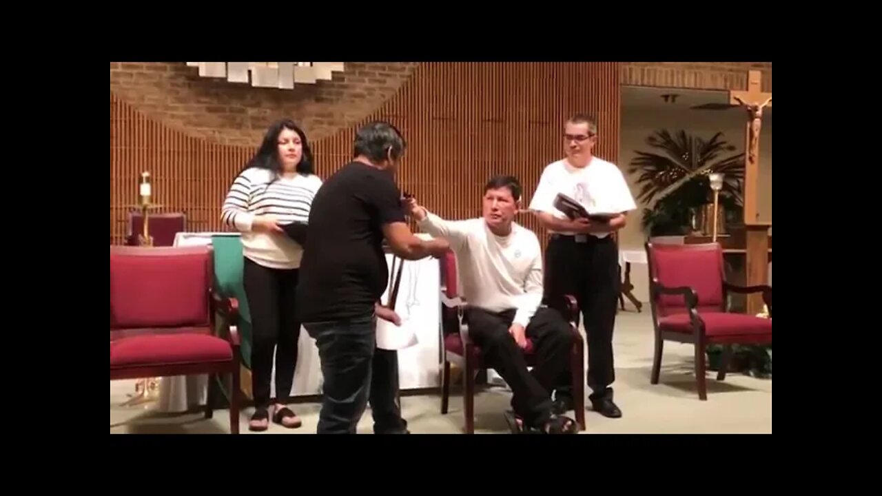 El pueblo pregunta. Padre Luis Toro.