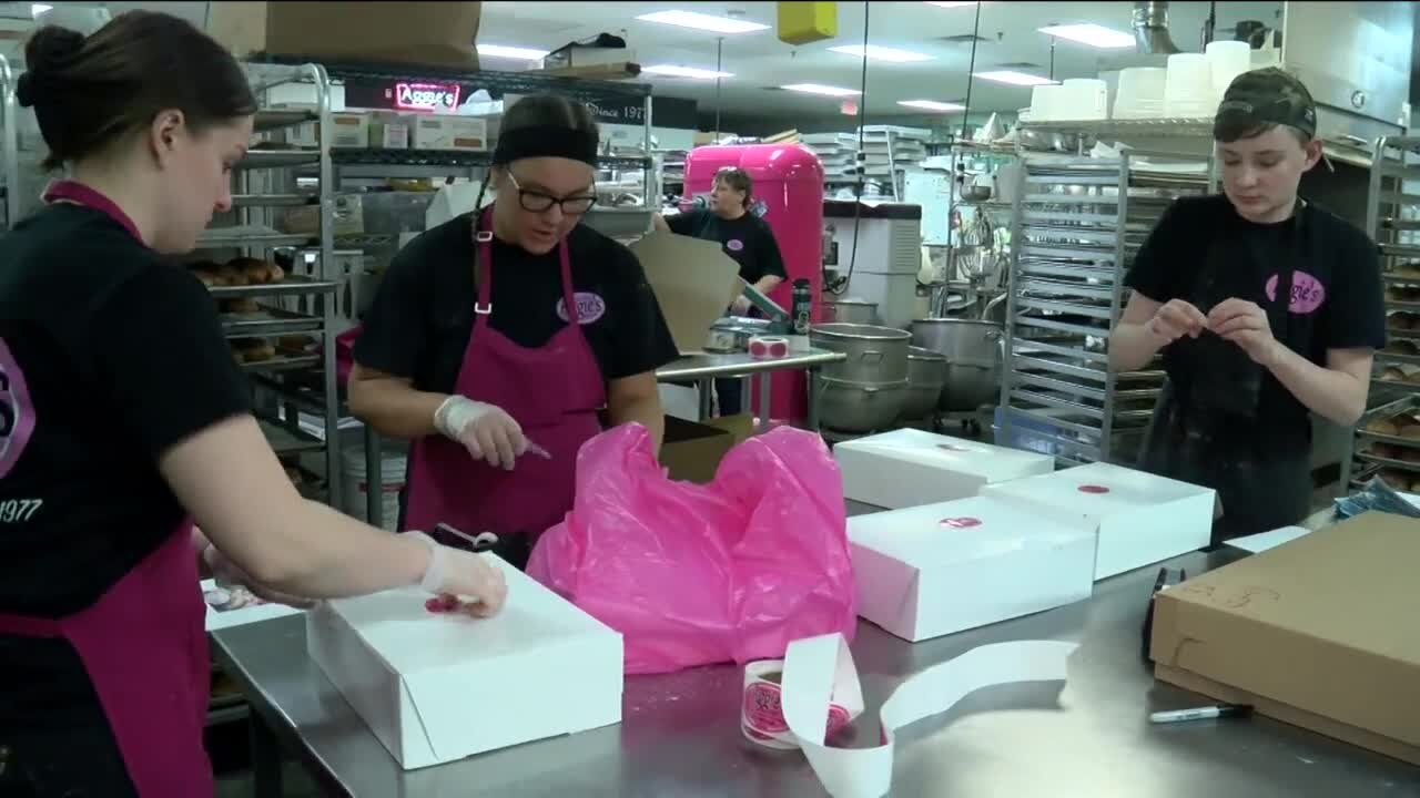 Aggie's Bakery prepares thousands of paczki for Fat Tuesday in West Allis