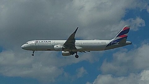 Airbus A321 PT-XPG vindo de Manaus para Guarulhos