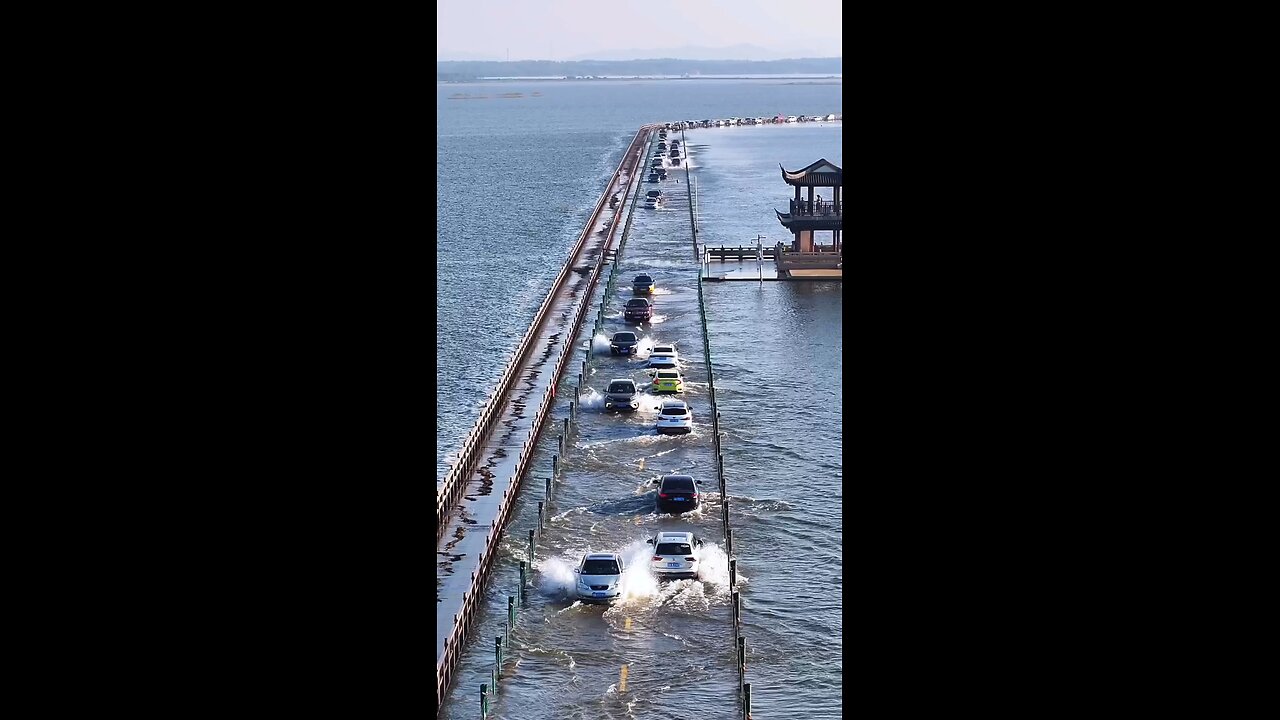 amazing road in water 😱😱