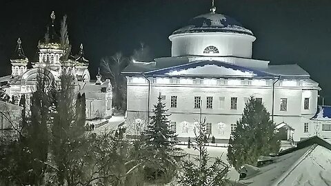 In Raifa (a monastery near Kazan) there are 39 monks and 52 cats.