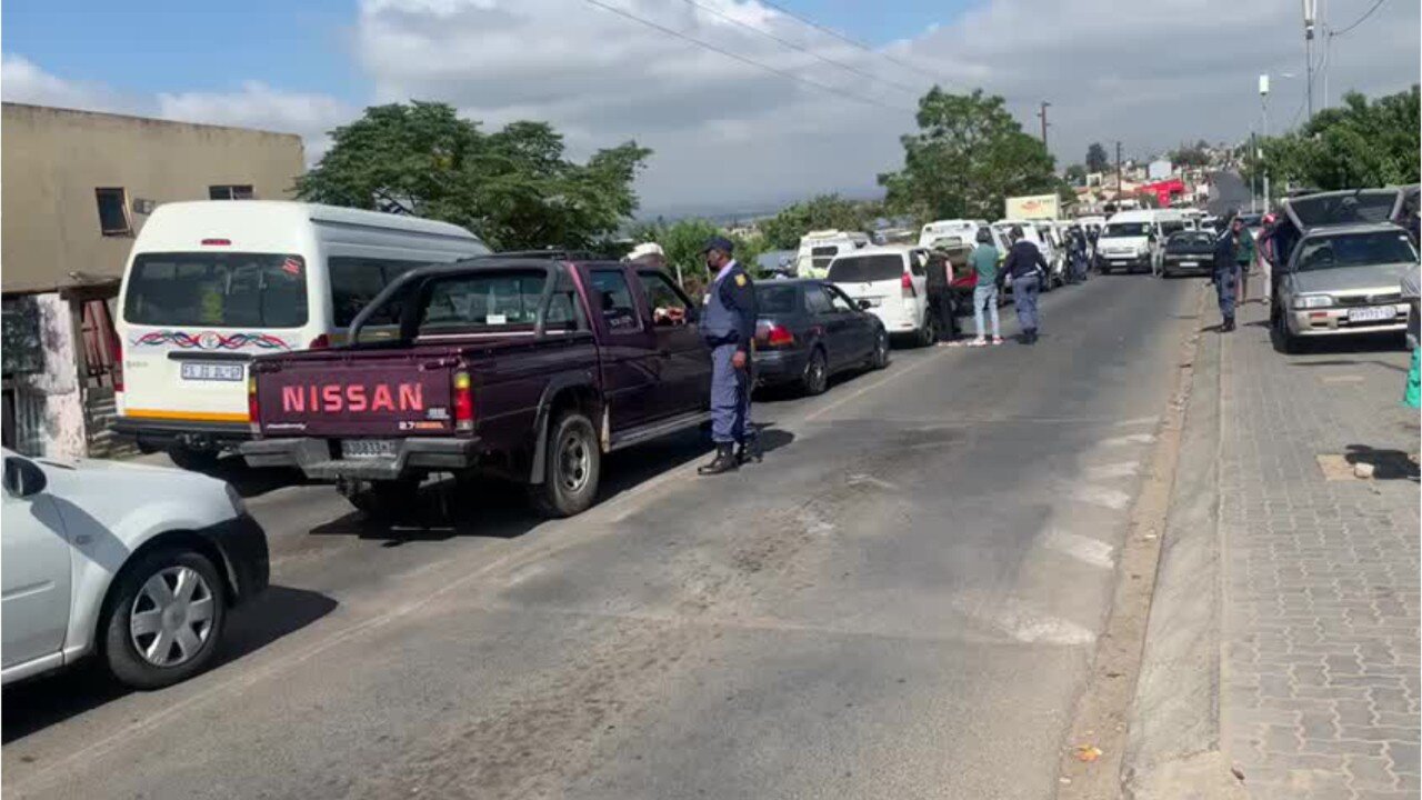 SAPS raiding Diepsloot checking identification of occupants