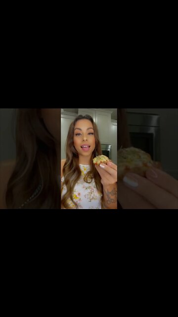 sausage pizza recipe. FREE Keto Recipe (Link In Description) #Shorts