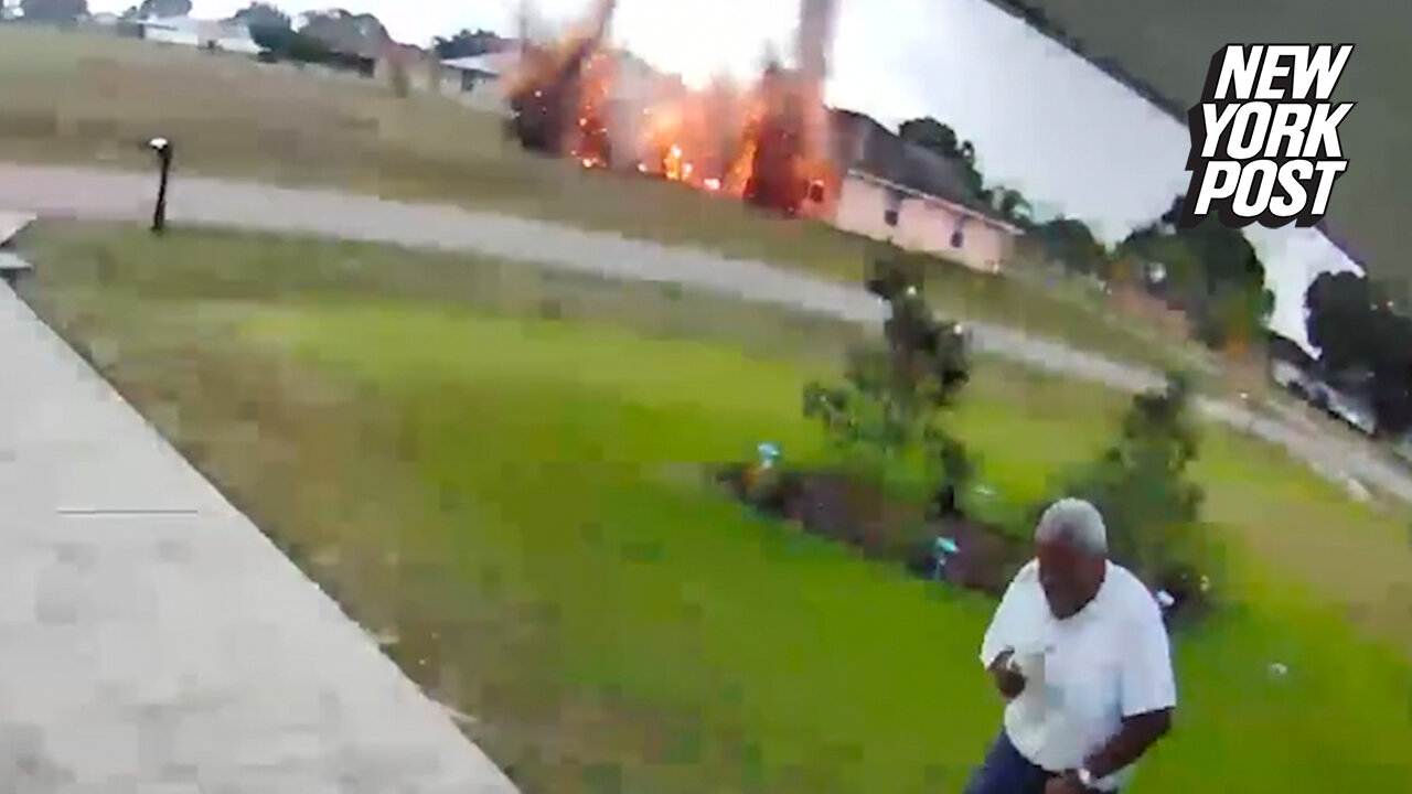 Florida lightning strike nearly hits gardener