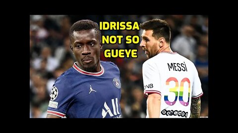 Idrissa Gueye defies the rainbow