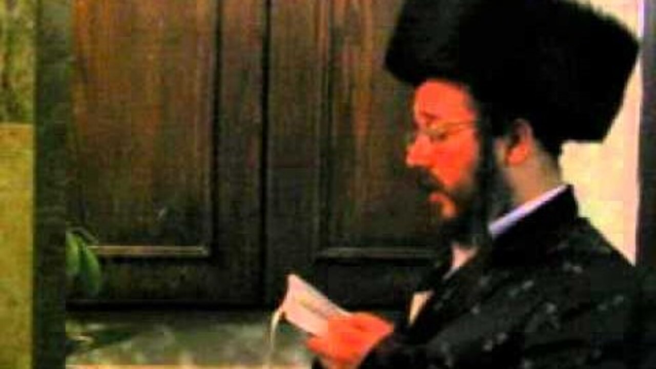 Biala Rebbe counting Sefiras Haomer