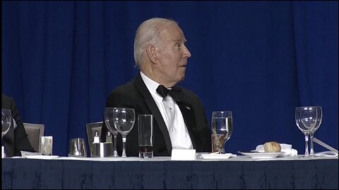 Comedian Roy Wood Jr. Say We Need Tucker Carlson Back On Air To Remind Americas Why We Hate Biden