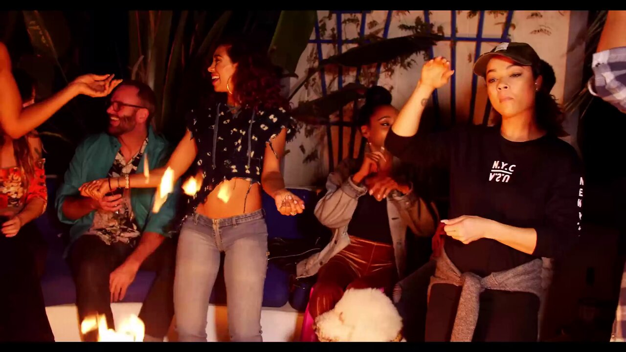 Amy Correa Bell - Disguise