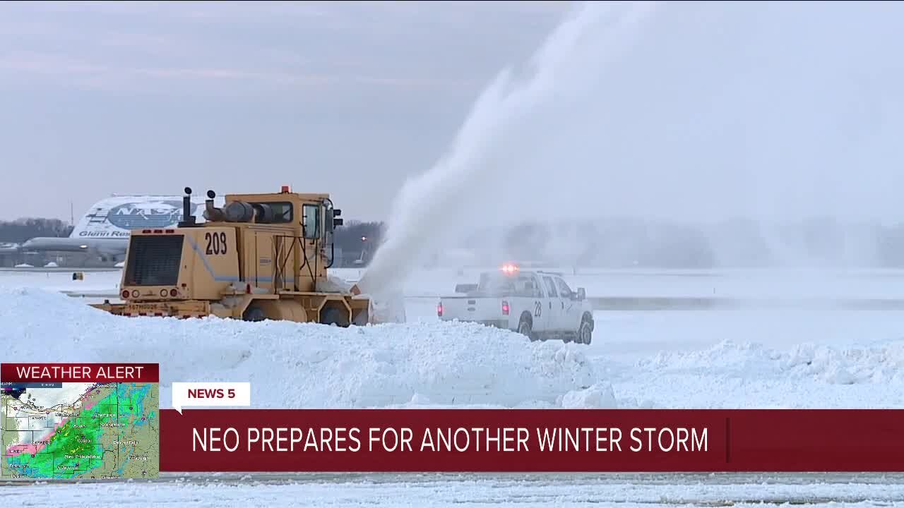 Cleveland Hopkins Airport prepares for ice, snow winter blast