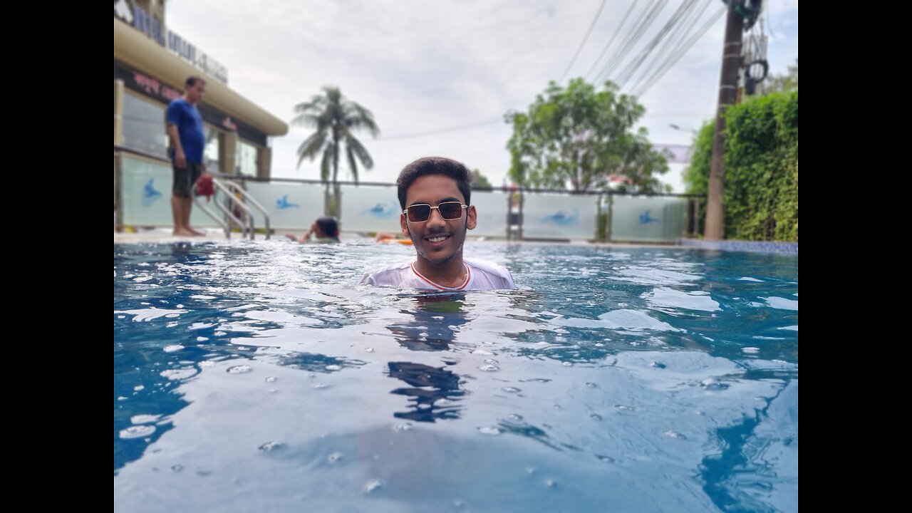 Swimming pool 🥽